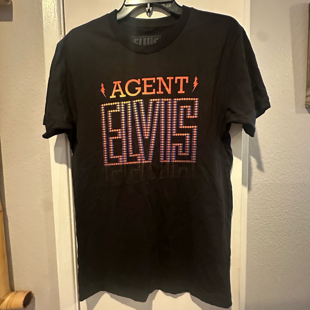 NWOT “Agent Elvis” unisex tee